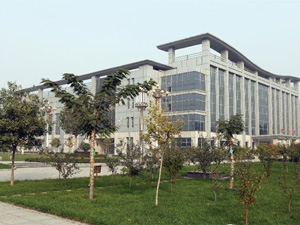 �ӱ�ʡʡί�hУ���w���(d��ng)����